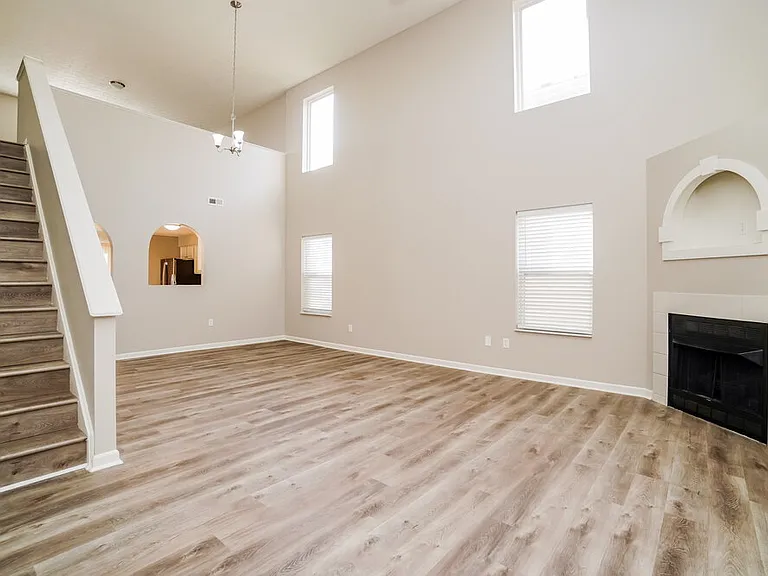 4880 Grimm Dr — Photo 5