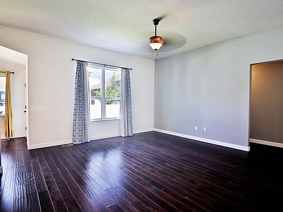 Spacious Great Room