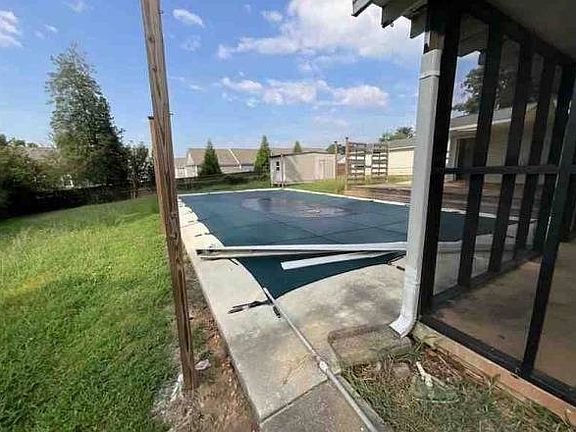 5th image of 104 Oak Forest Dr