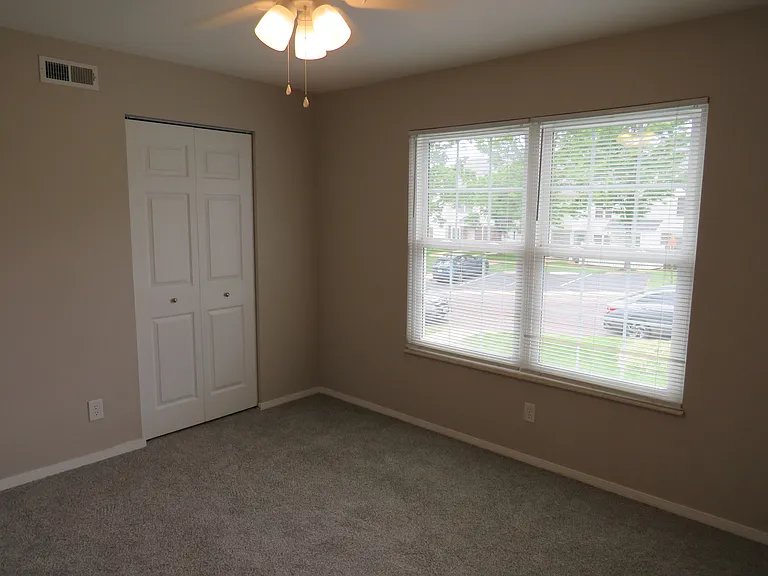 244 Carriage Ct — Photo 26