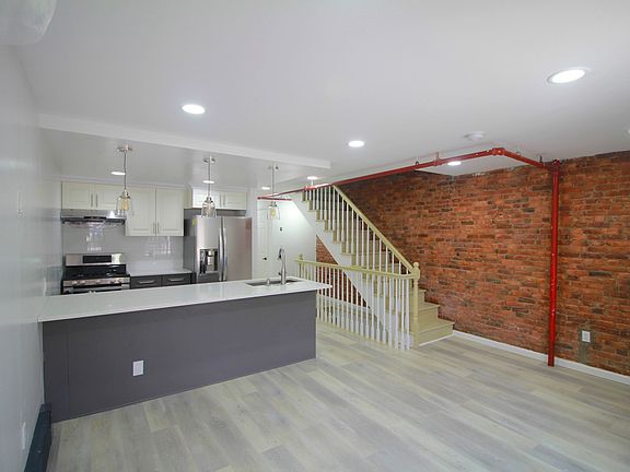 3rd image of 35 Monroe St #1