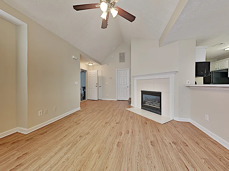 105 Unity Cv — Photo 6