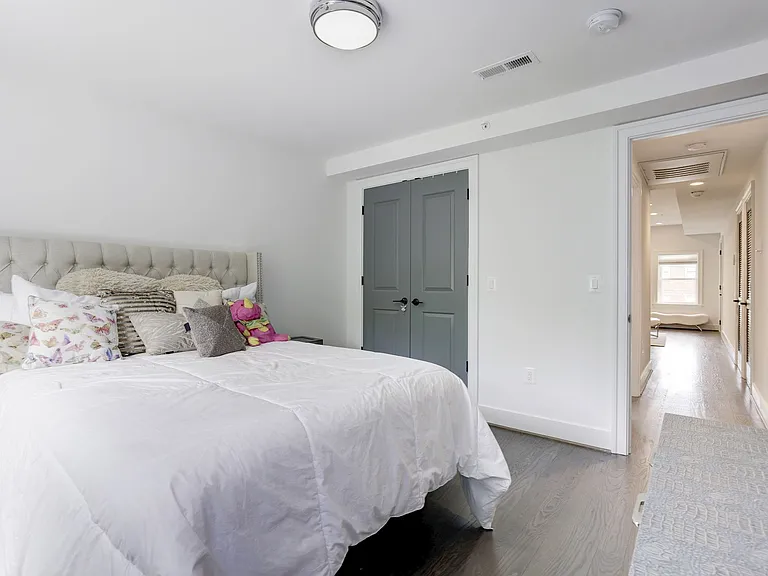 3924 W St NW #5 — Photo 10
