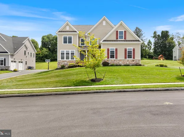 8 Giana Way, Glen Mills, PA 19342