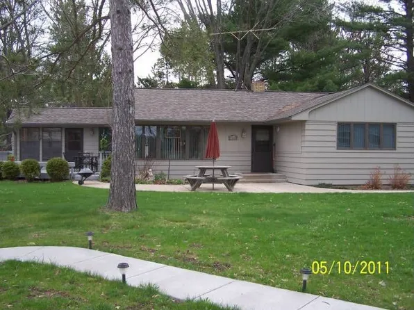 101 S Horseshoe Dr, Turtle Lake, WI 54889