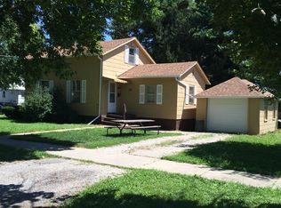 25 NW 4th Ave, Galva, IL 61434