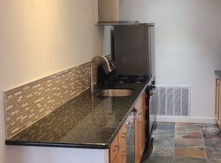 222 Alaskan Way S APT 4, Seattle, WA 98104