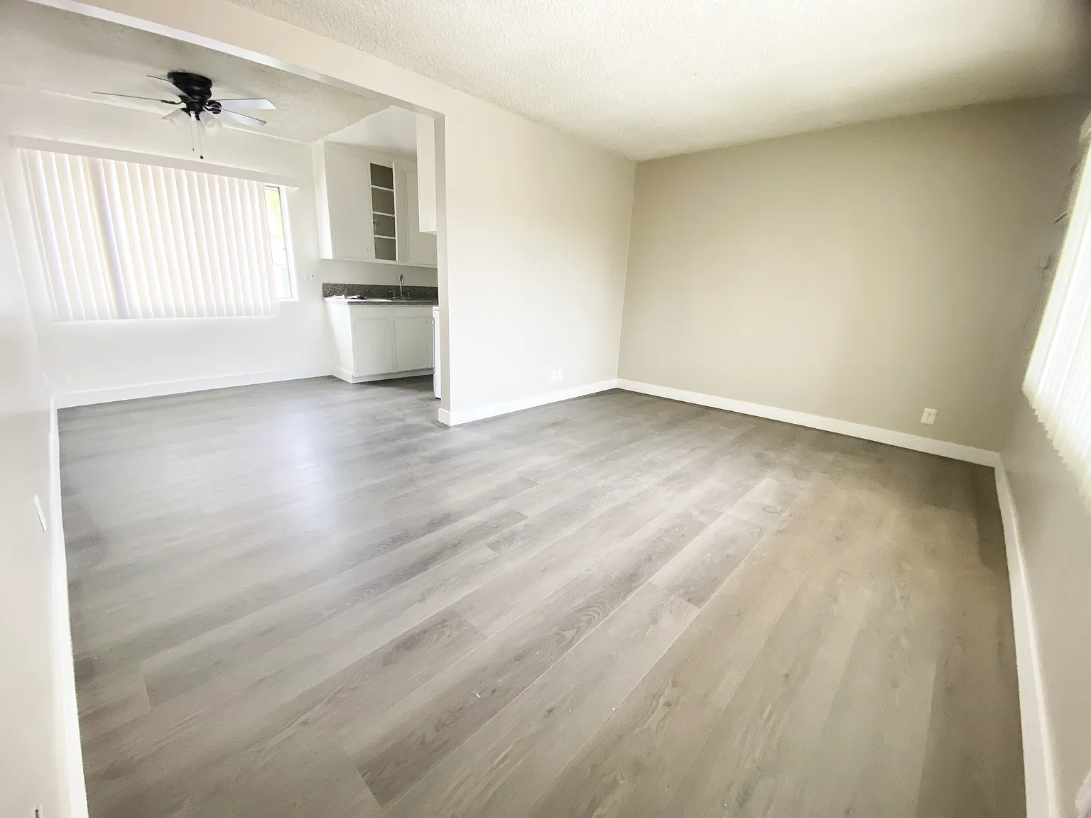 14696 Rayen St — Photo 1