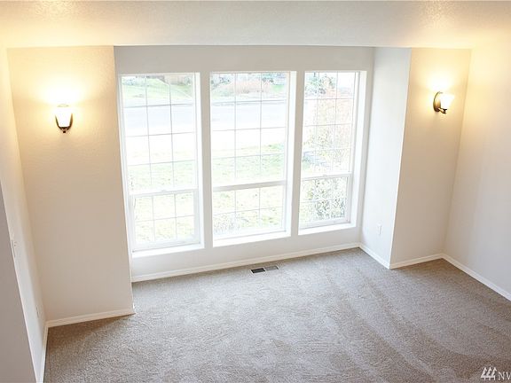 5th image of 2924 Applehill Ct NE