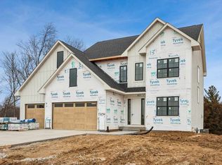 1204 Timber Trl, Solon, IA 52333