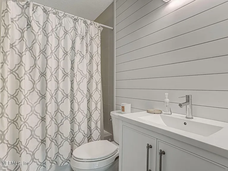 140 Oceans Edge Dr — Photo 58