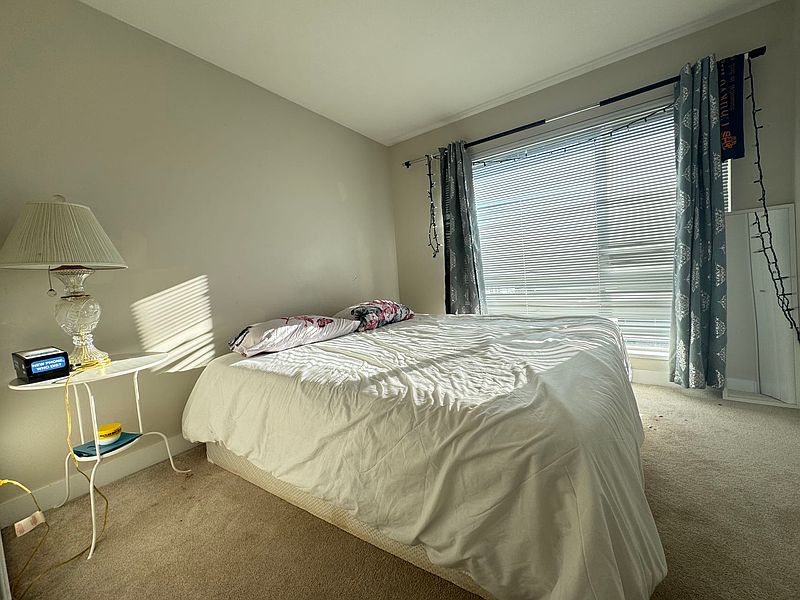 Surrey Townhouse for rent - 3 Bedrooms — photo 17