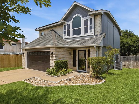 4th image of 14015 Conner Downs Dr