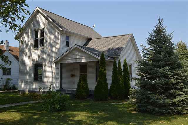 1st image of 624 Woodlawn Ave
