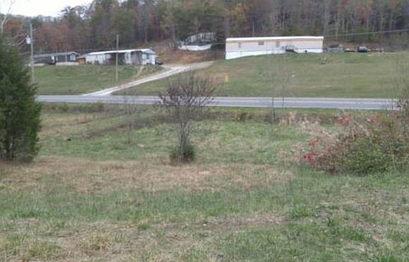 4th image of W Andrew Johnson Hwy