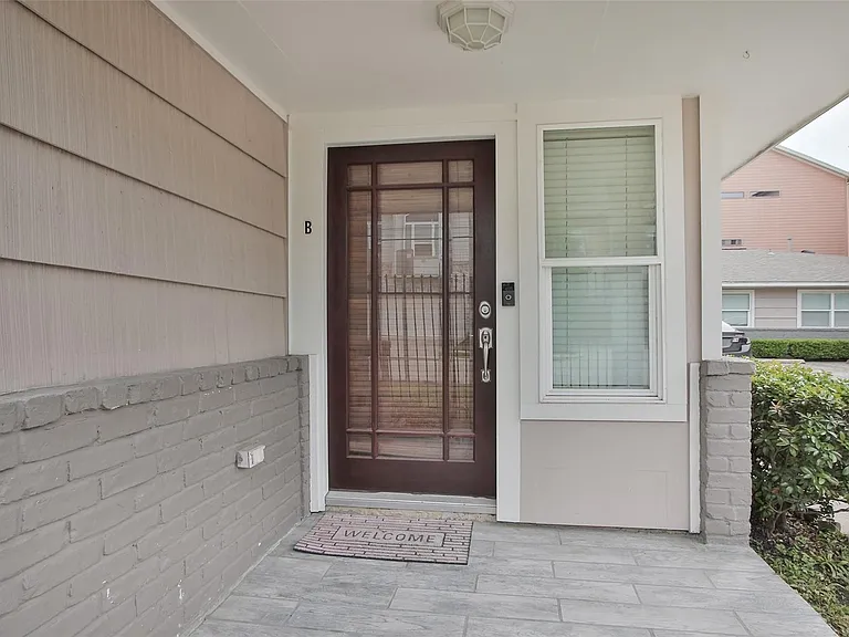 4331 Marina St #B — Photo 1
