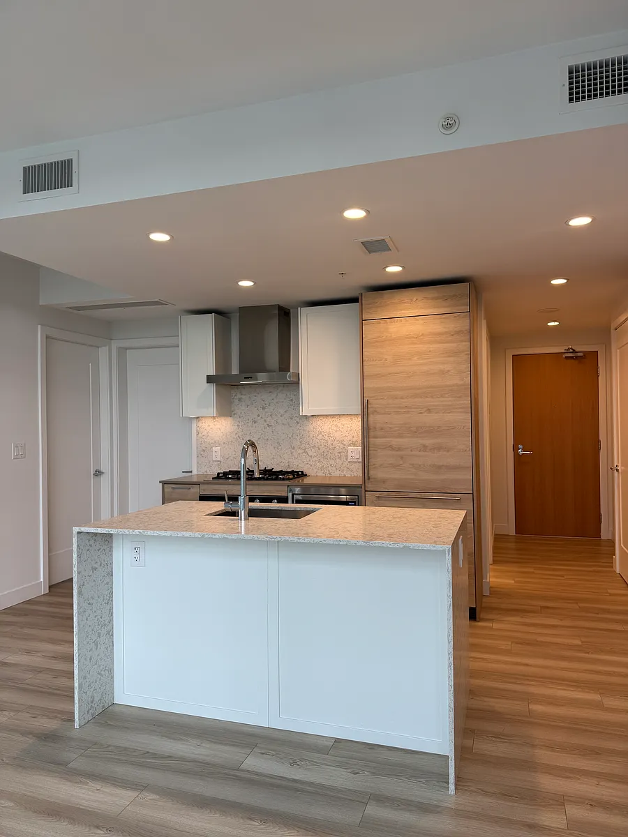 Building Photo - 2381 Beta Ave #1201