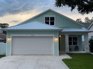 508 Pennsylvania Ave, Crystal Beach, FL 34681