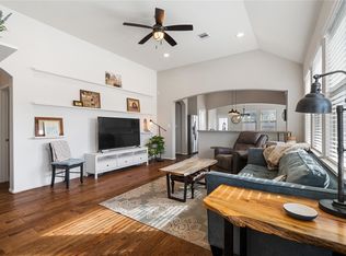 2723 Meandering Elm Trl, Houston, TX 77045