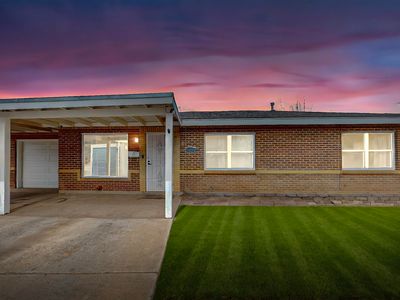 8703 Woodland Ave NE, Albuquerque, NM, 87112