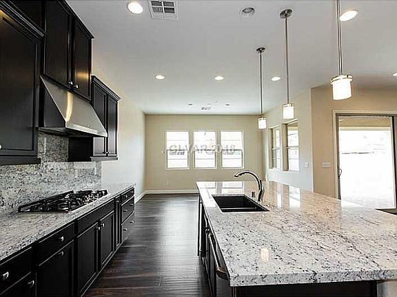 5th image of 2561 Prairie Pine St