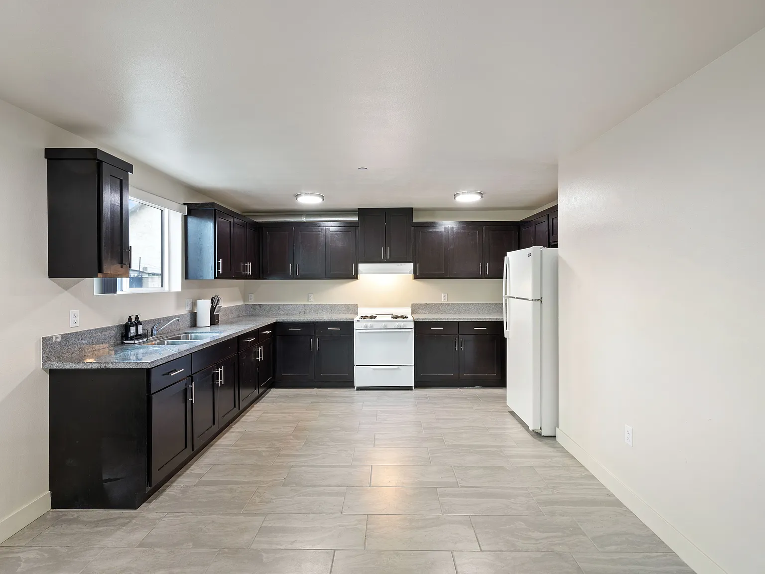 1 bed, $1,100 — Photo 4