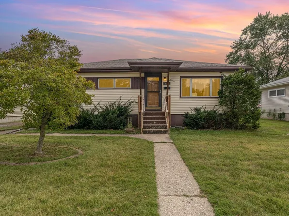 419 Tyler St, New Chicago, IN 46342