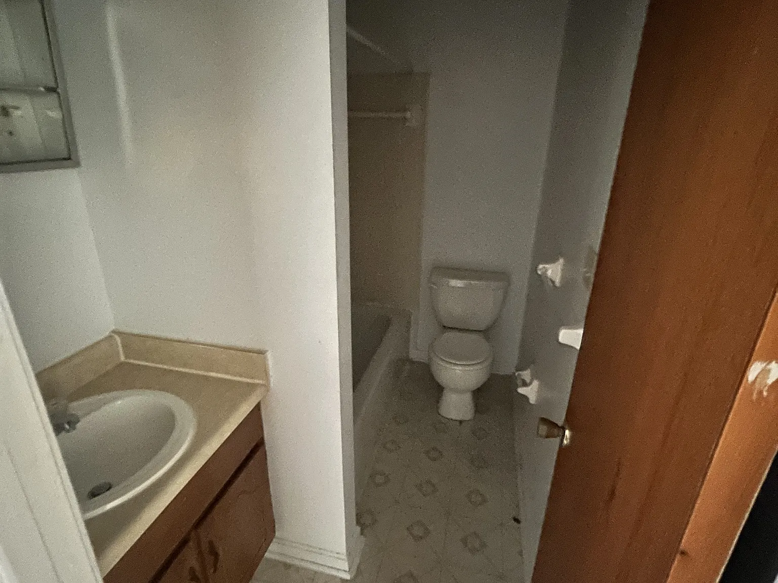 720 E Lincoln Trail - Unit 7 — Photo 4