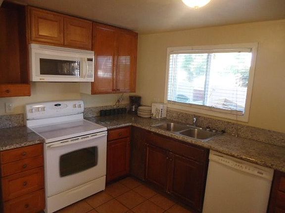 3rd image of 5811 Lindo Paseo APT 5