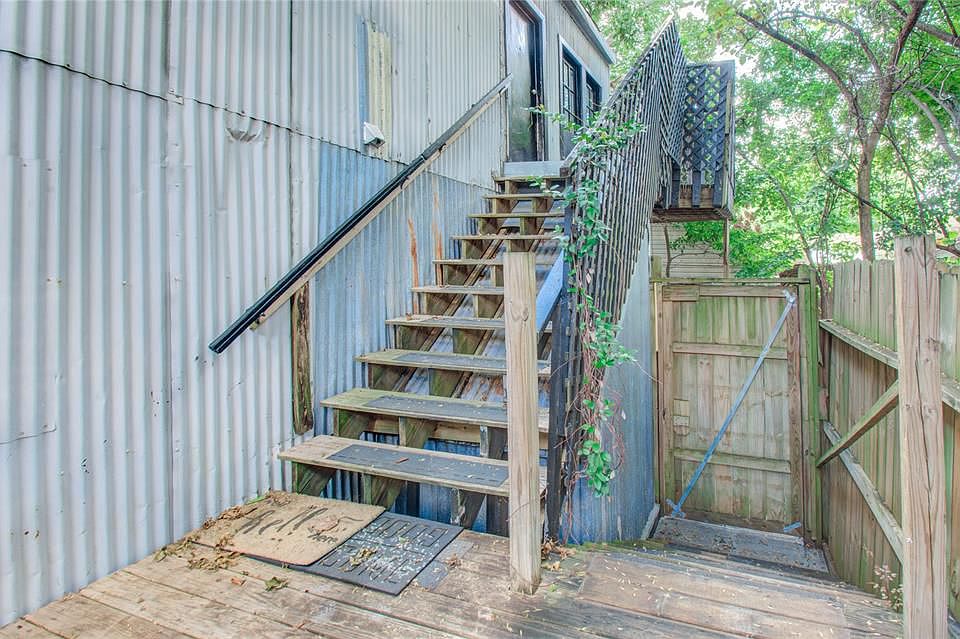 1st image of 5313 Palmetto St #1/2