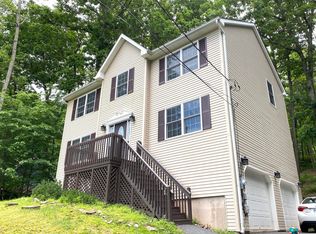 235 Avalanche Ln, Drums, PA 18222