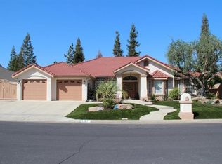 537 W Cromwell Ave, Clovis, CA 93611