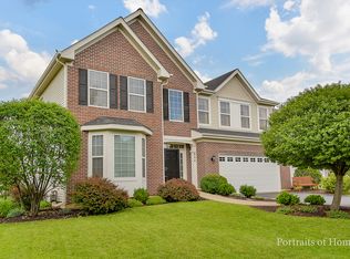 824 Brompton Ln, Bolingbrook, IL 60440