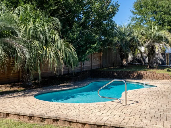 4759 Connor Dr, Crestview, FL 32539