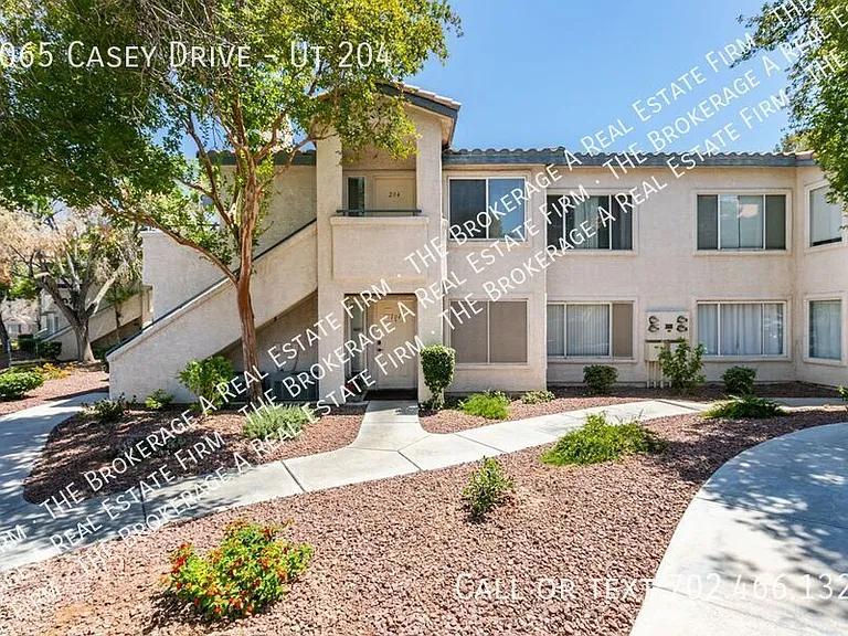 3065 Casey Dr #204 — Photo 4