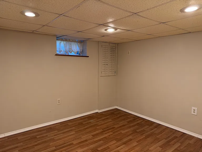106 Harrison Ave — Photo 5