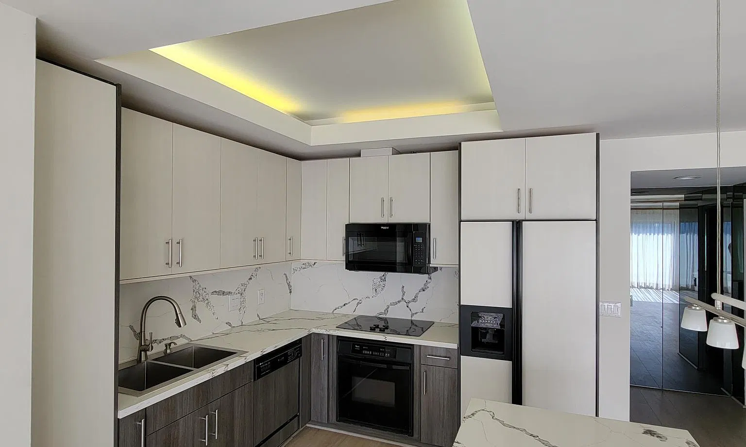 1 bed, 1.5 bath, 1100 sqft, $4,500 — Photo 2