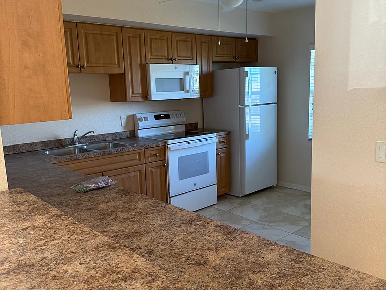 26201 Explorer Rd #5 — Photo 6