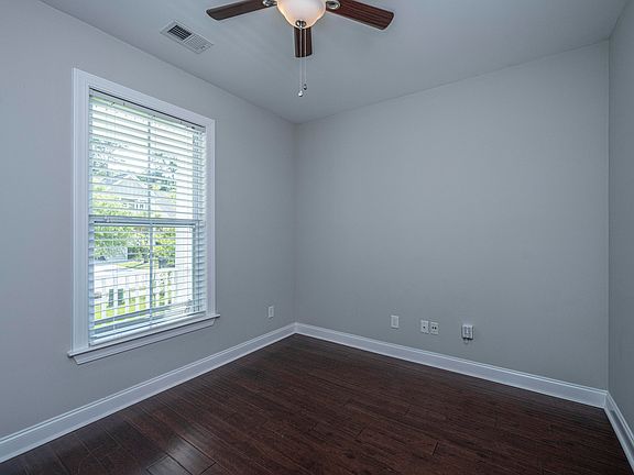 5th image of 2116 Pentland Dr