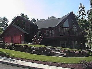 Beautiful Lodge Style Home