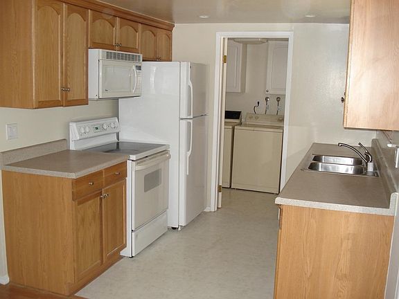5th image of 10488 Lockwood Dr #B