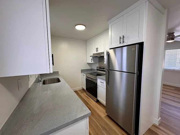 1646 S Grant St #3 — Photo 3