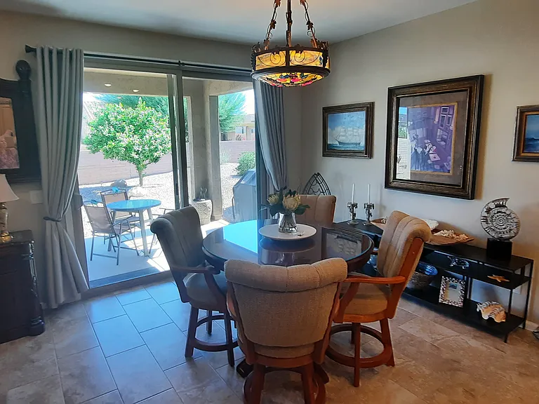 2433 E Josephine View Dr — Photo 5