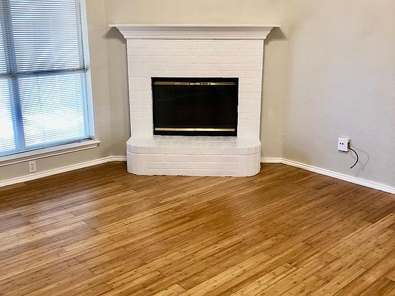 5th image of 726 Charles City Dr
