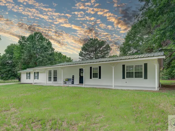 2666 Fm 990, De Kalb, TX 75559