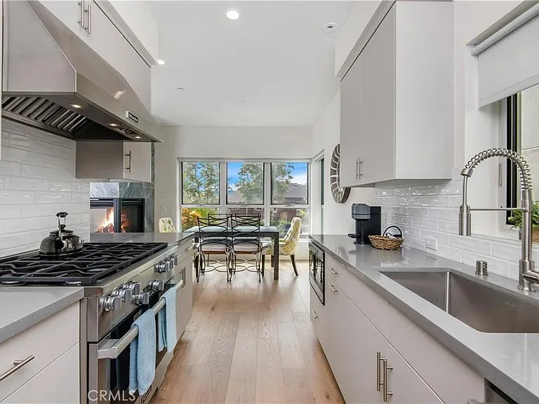 3920 Coast Hwy E — Photo 21