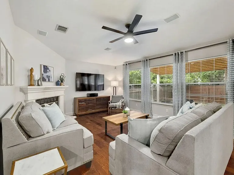13344 Tamayo Dr — Photo 17
