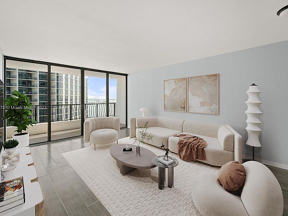 2nd image of 555 NE 15th St APT 29G