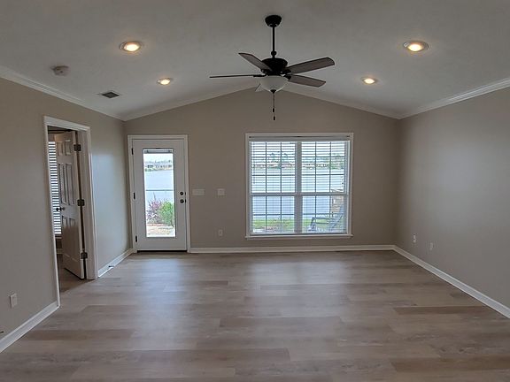 5th image of 3416 Harrison Ave