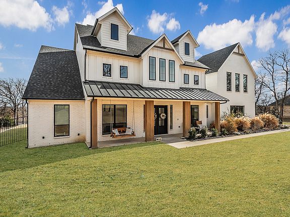 5th image of 520 Bonnards Peak Rd